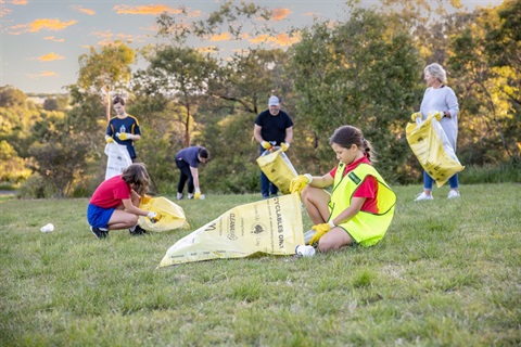 Clean Up Australia Day volunteers.jpg