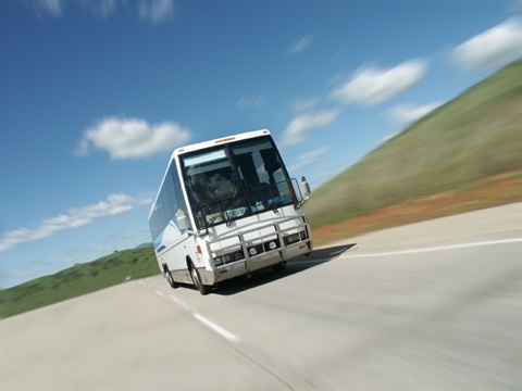 bus_iStock_000000308878.jpg